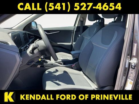 Used 2023 Kia Niro LX FWD image 9