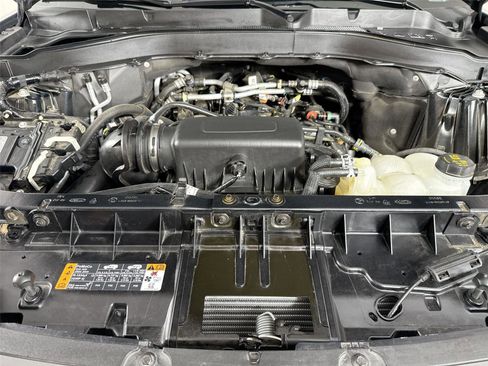 Used 2023 Ford Explorer XLT w/ Equipment Group 202A RWD image 32