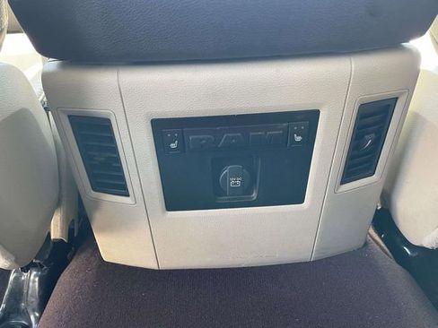 Used 2019 RAM 1500 Laramie w/ Convenience Group AWD/4WD image 12