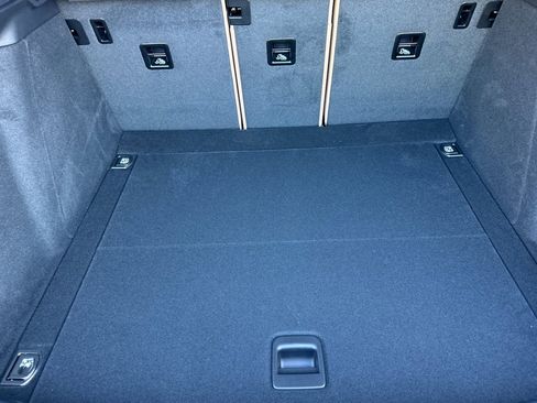 New 2026 Porsche Macan S image 17