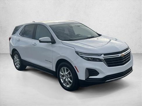 Used 2022 Chevrolet Equinox LT image 3
