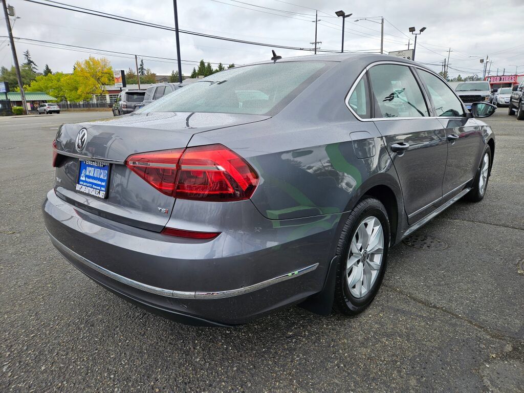 Used 2017 Volkswagen Passat 1.8T S FWD image 5