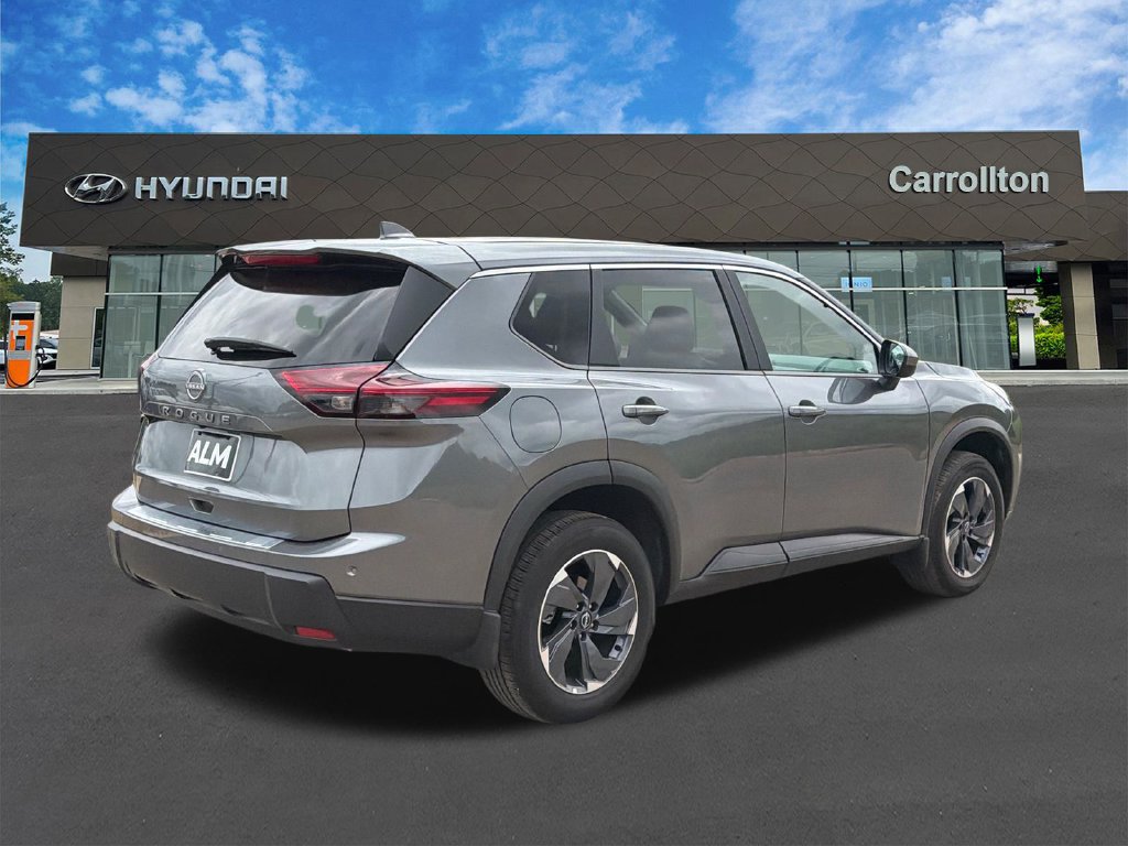Used 2026 Nissan Rogue SV FWD image 5