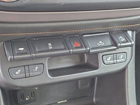 Used 2021 GMC Canyon AT4 w/ Trailering Package image 22