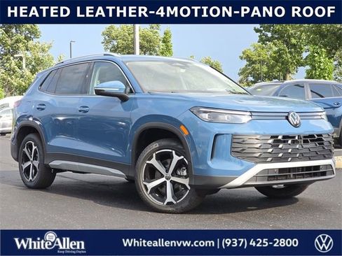 New 2025 Volkswagen Tiguan SE AWD/4WD image 1