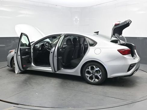 Used 2019 Kia Forte LXS FWD image 45