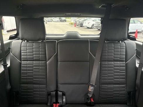 Certified 2026 Cadillac Escalade ESV Platinum Sport AWD/4WD image 33