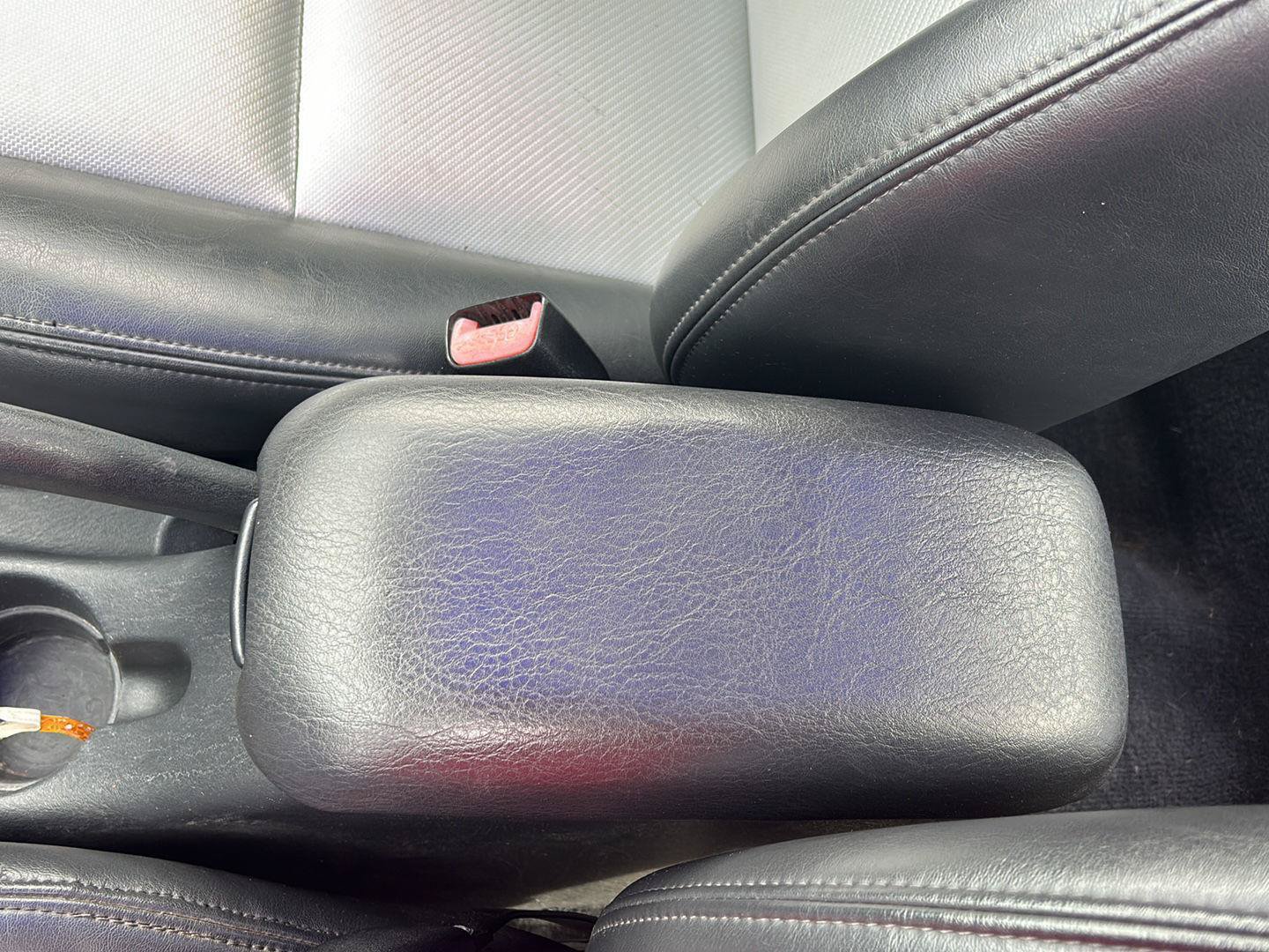 Used 2004 Dodge Neon FWD image 17