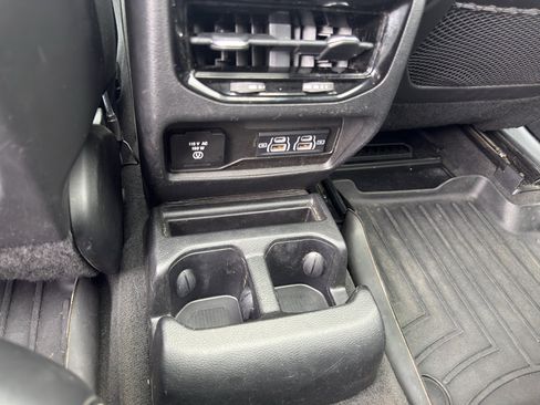 Used 2021 Jeep Grand Cherokee L Limited AWD/4WD image 14