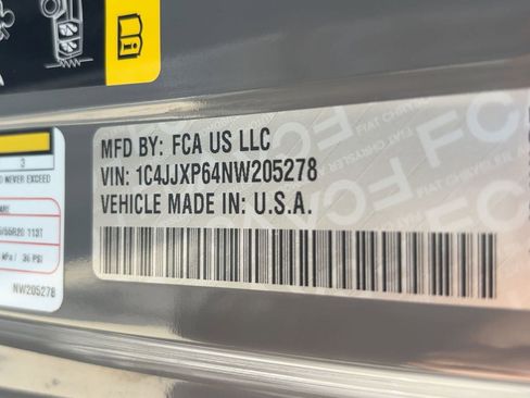 Certified 2022 Jeep Wrangler Unlimited Sahara image 19