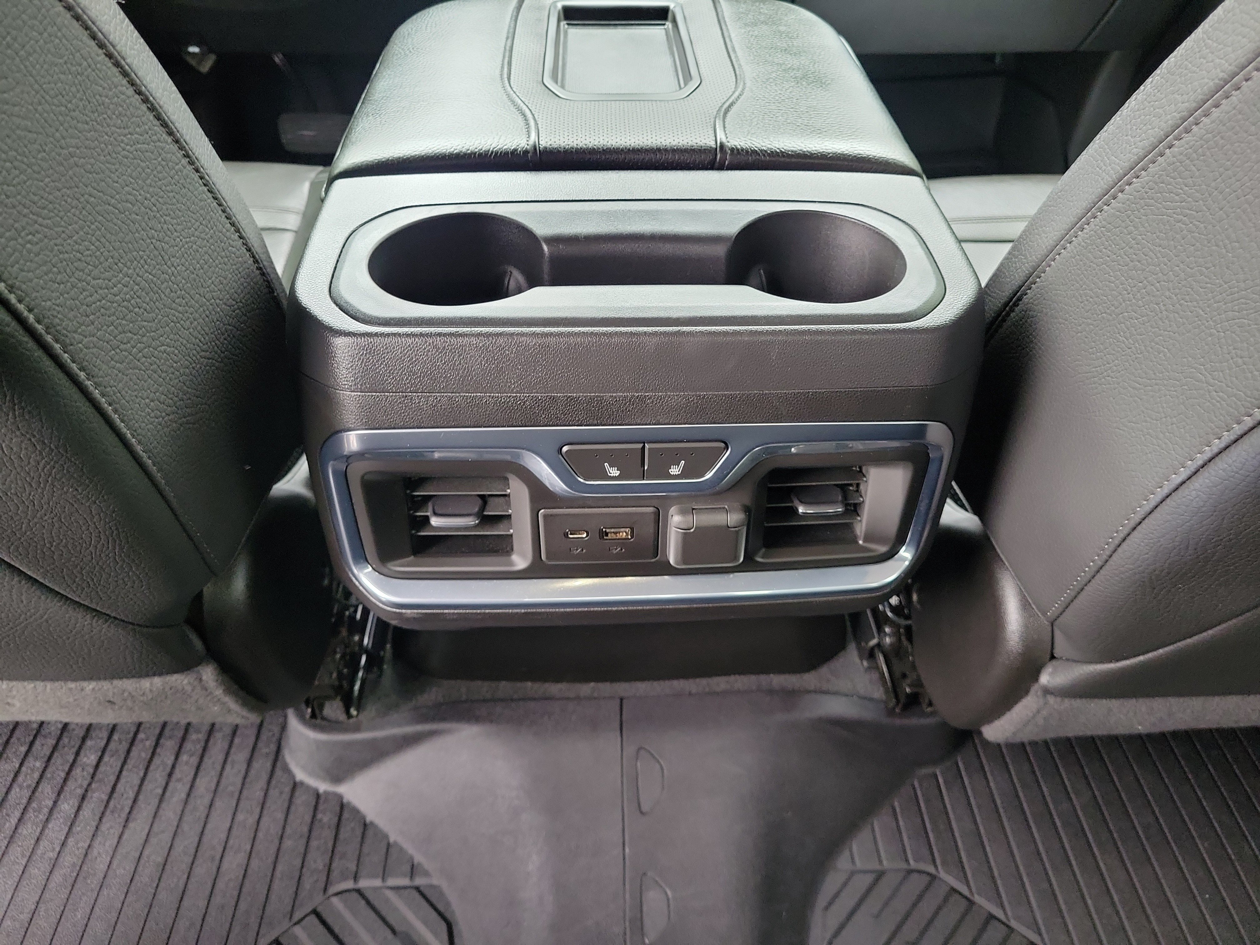 Used 2021 GMC Sierra 1500 Denali w/ Denali Ultimate Package AWD/4WD image 10