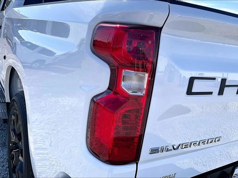 Used 2022 Chevrolet Silverado 1500 Custom image 26