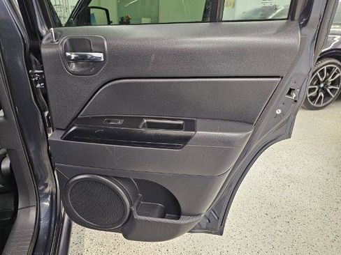 Used 2016 Jeep Patriot Sport w/ Power Value Group image 25