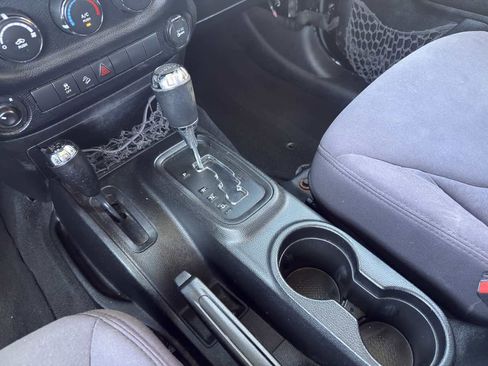 Used 2013 Jeep Wrangler Unlimited Sport image 29