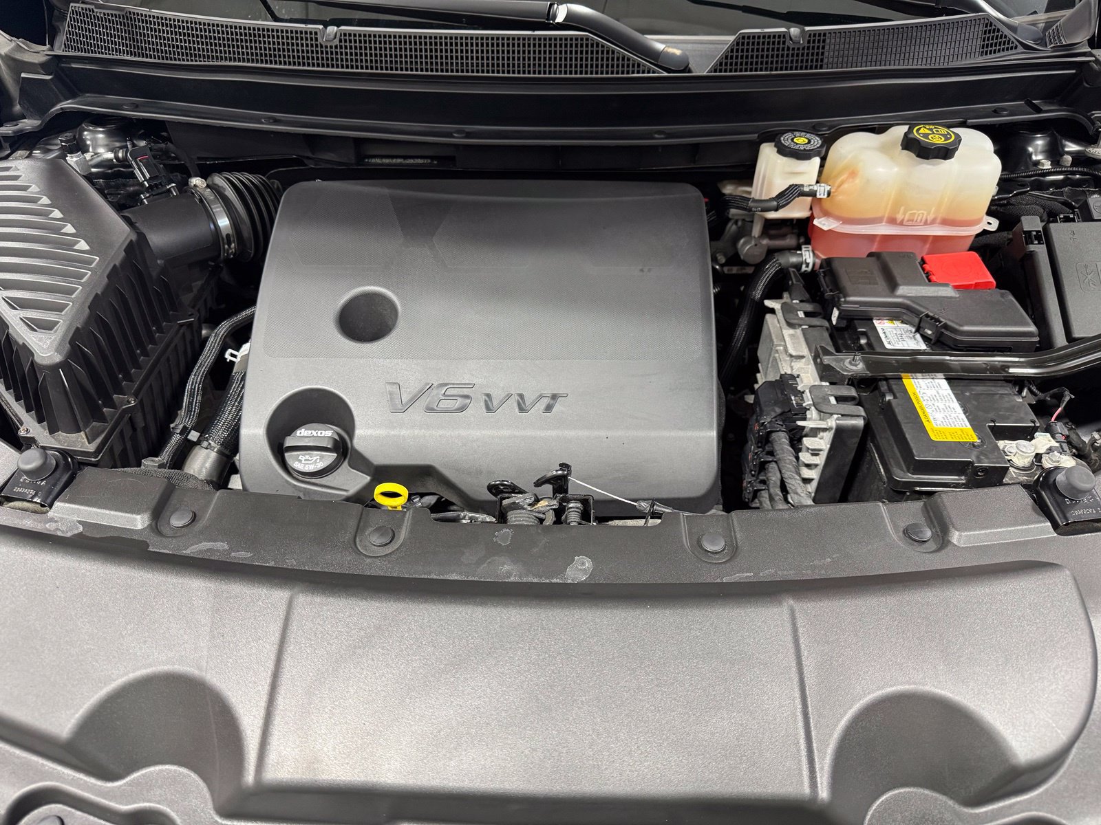 Used 2023 Chevrolet Traverse LT FWD image 57