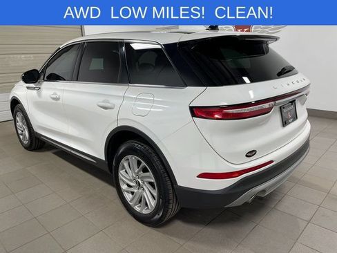 Used 2023 Lincoln Corsair AWD image 4