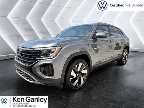 Used 2024 Volkswagen Atlas Cross Sport SE AWD/4WD image 1