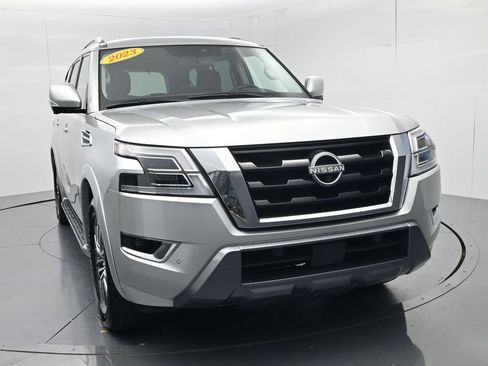 Used 2023 Nissan Armada SL w/ Captain's Chairs Package RWD image 2