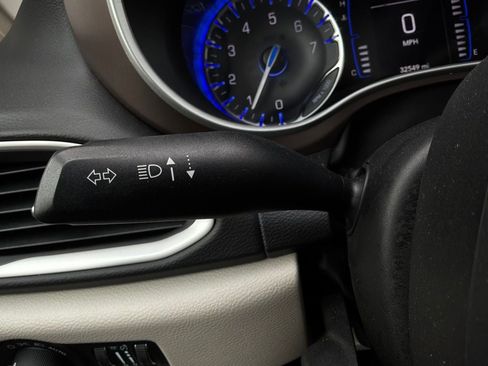 Used 2024 Chrysler Voyager LX FWD image 41