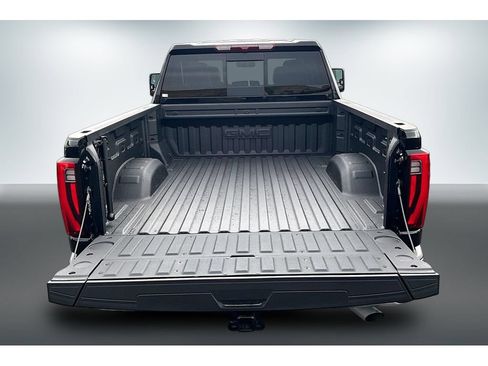 Used 2025 GMC Sierra 2500 SLT w/ SLT Premium Package AWD/4WD image 7