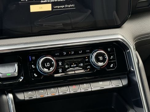 New 2026 GMC Sierra 1500 Denali w/ Denali Reserve Package image 14