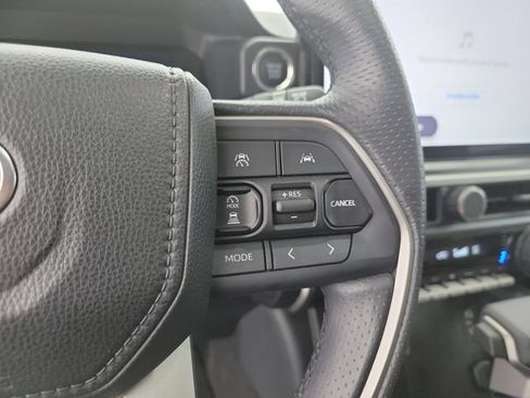 Used 2025 Toyota 4Runner Limited RWD image 24