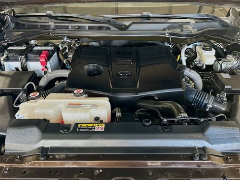 Used 2022 Toyota Tundra Limited image 27