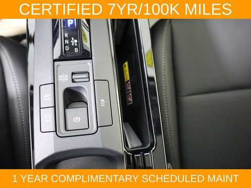 Used 2025 Toyota Prius AWD image 62