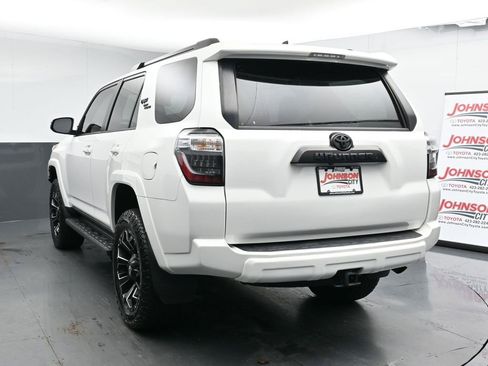 Used 2023 Toyota 4Runner TRD Off-Road Premium image 6