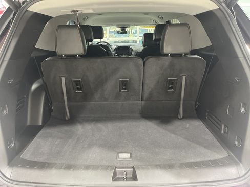 Used 2021 Chevrolet Traverse Premier AWD/4WD image 14