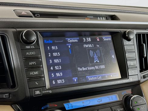 Used 2017 Toyota RAV4 Limited image 21