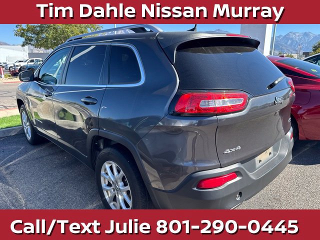 Used 2016 Jeep Cherokee Latitude AWD/4WD image 23