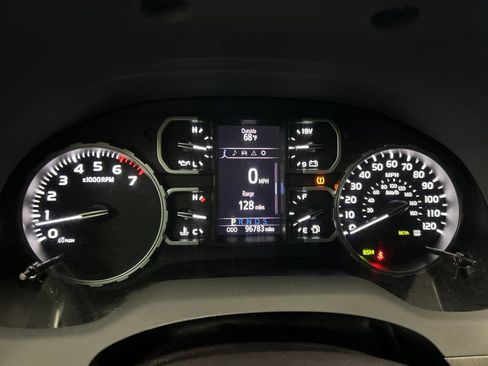Certified 2018 Toyota Tundra SR5 w/ SR5 Upgrade Package AWD/4WD image 22