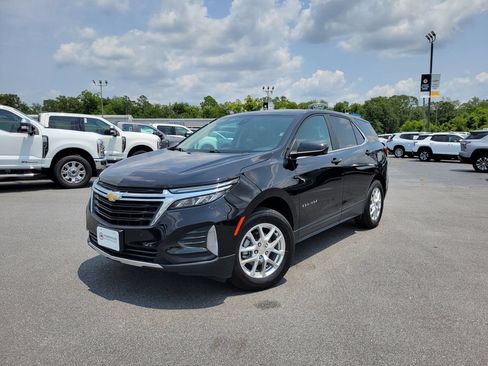 Used 2024 Chevrolet Equinox LT AWD/4WD image 1
