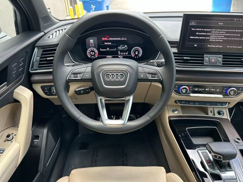 Used 2022 Audi Q5 2.0T Premium Plus w/ Premium Plus Package AWD/4WD image 14