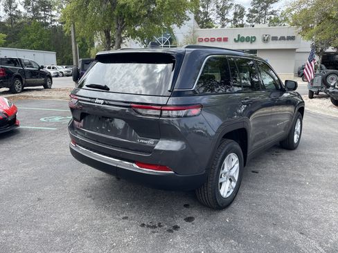 New 2026 Jeep Grand Cherokee Laredo X RWD image 8
