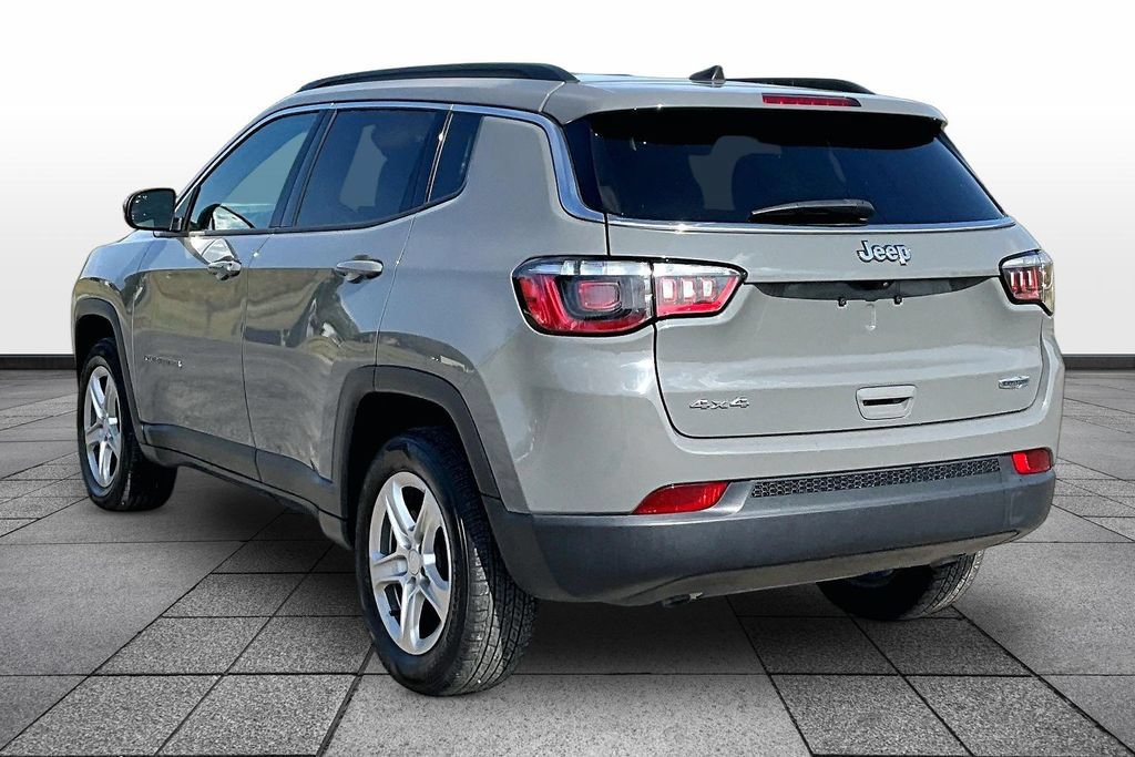 Used 2024 Jeep Compass Latitude w/ Altitude Special Edition AWD/4WD image 11