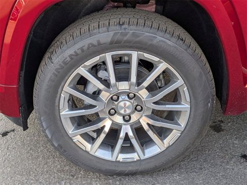 New 2026 GMC Terrain Denali w/ LPO, Floor Liner Package image 7