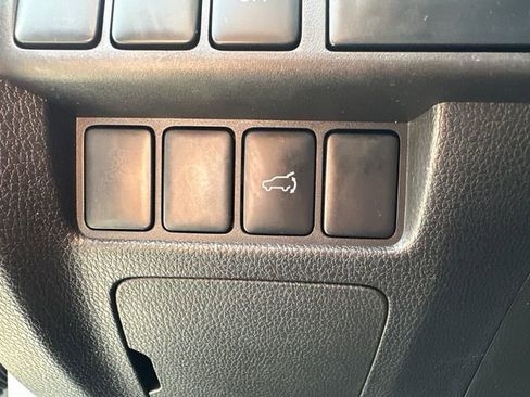 Used 2024 Mitsubishi Eclipse Cross SE AWD/4WD image 32