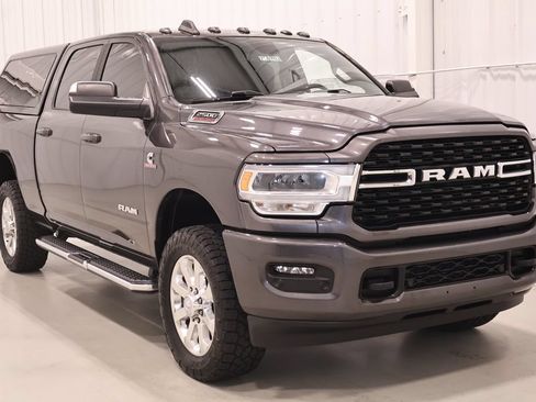Used 2022 RAM 2500 Big Horn w/ Level C Equiment Group AWD/4WD image 4