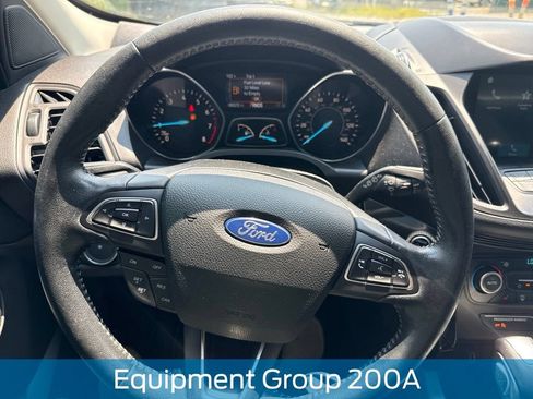 Used 2019 Ford Escape SE AWD/4WD image 3