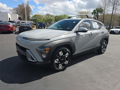Used 2025 Hyundai Kona SEL image 5
