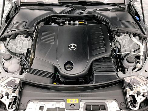 Used 2026 Mercedes-Benz CLE 450 4MATIC Cabriolet image 9