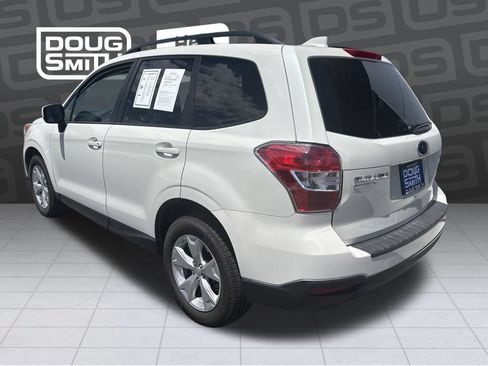 Used 2016 Subaru Forester 2.5i Premium AWD/4WD image 2