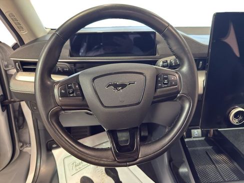 Used 2022 Ford Mustang Mach-E Select image 15