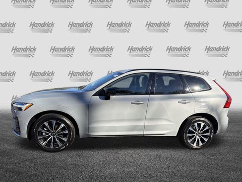 Certified 2025 Volvo XC60 B5 Plus image 7