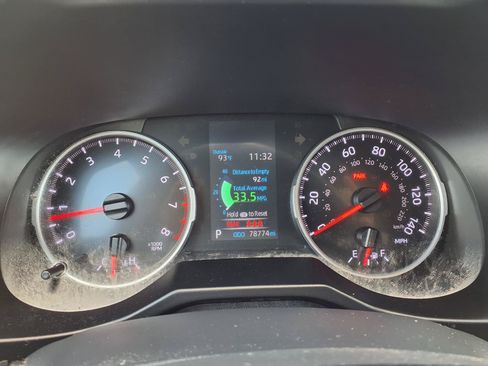 Used 2020 Toyota RAV4 XLE AWD/4WD image 16