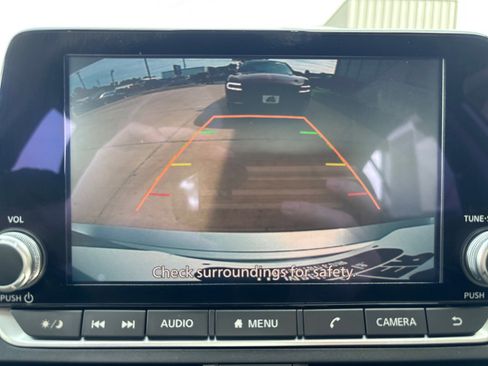 Used 2023 Nissan Altima 2.5 SV image 18