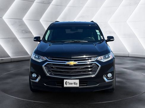 Used 2020 Chevrolet Traverse LT FWD image 8