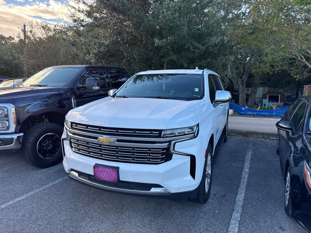Used 2022 Chevrolet Suburban Premier AWD/4WD image 1